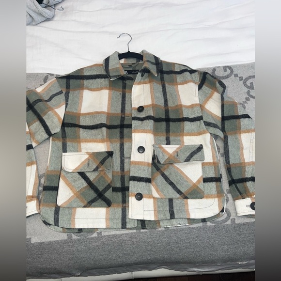 Zara Jackets & Blazers - Zara crop style flannel jacket, size S